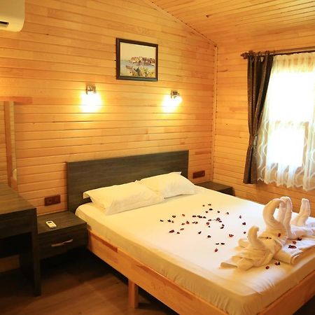 Bed and Breakfast Tunays Pansiyon Чирали Екстер'єр фото