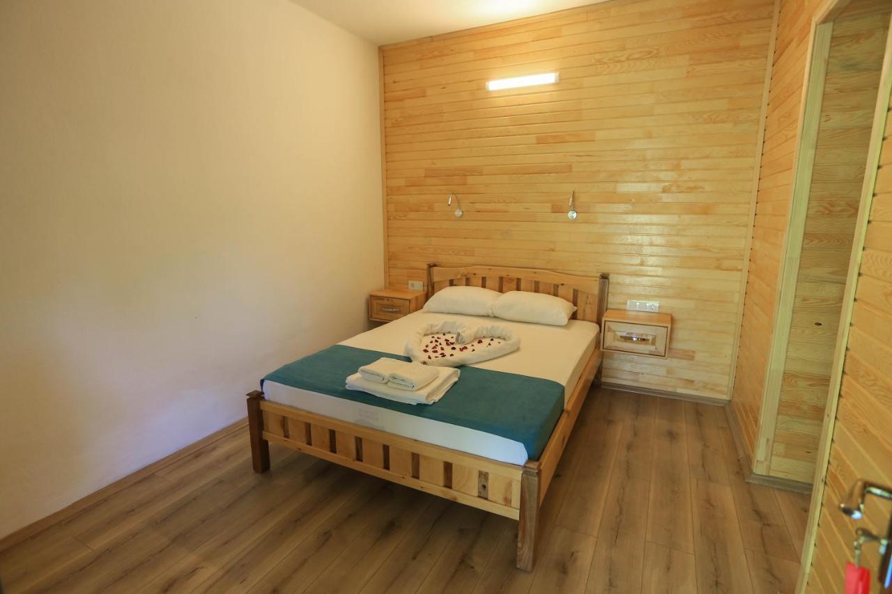 Bed and Breakfast Tunays Pansiyon Чирали Екстер'єр фото