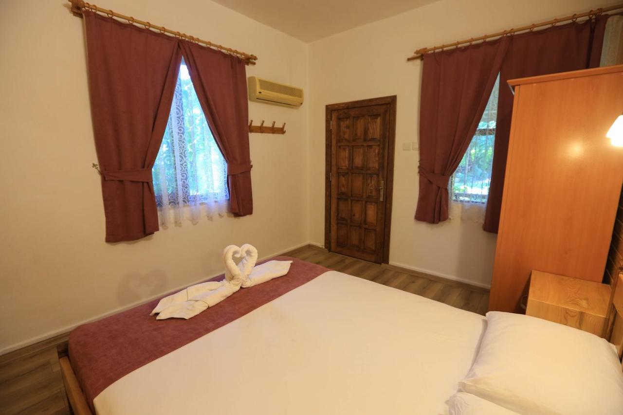 Bed and Breakfast Tunays Pansiyon Чирали Екстер'єр фото